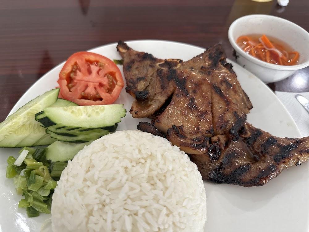Thanh Binh Restaurant (Phở)